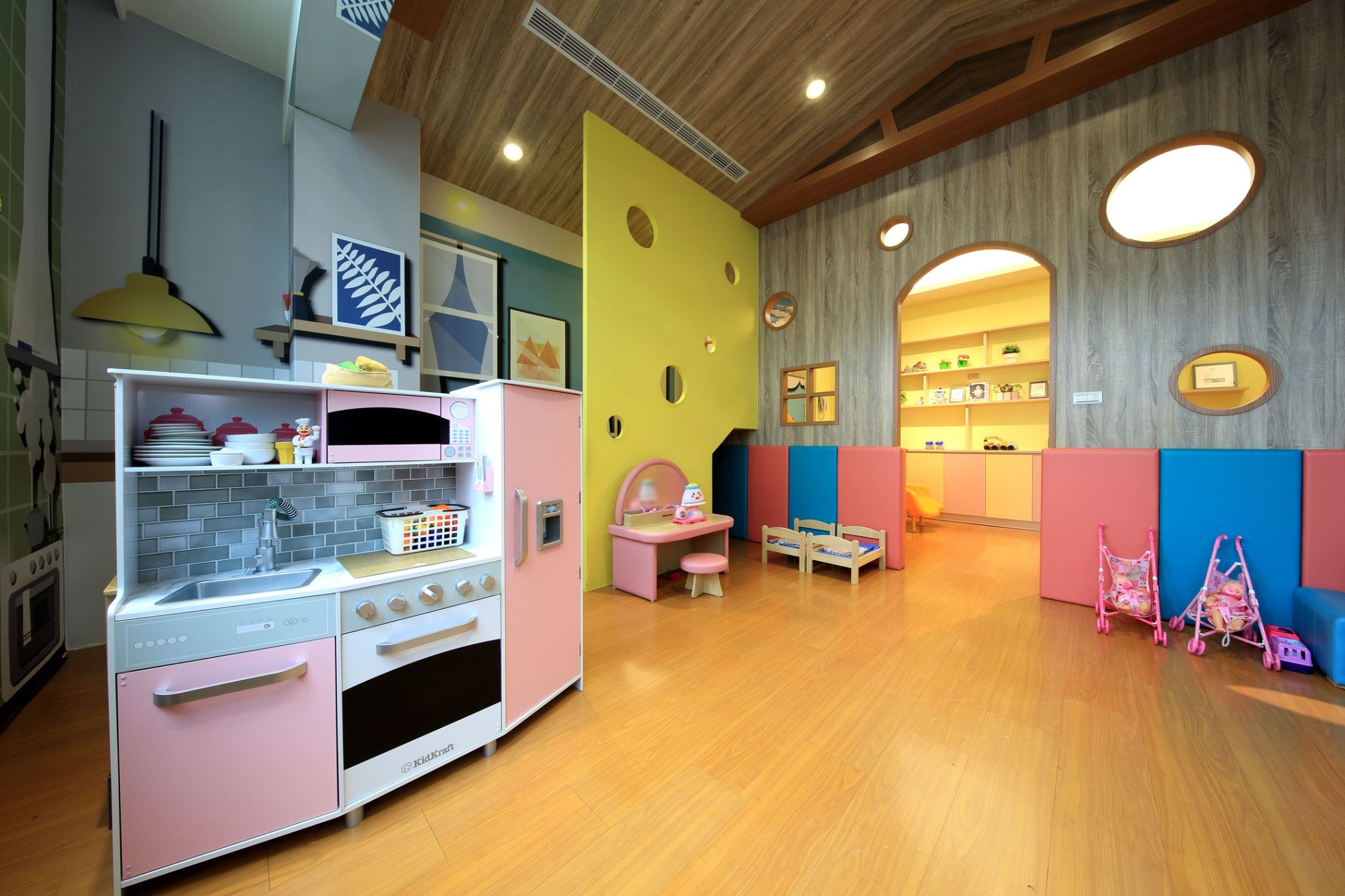Chiender Multi-talent Building 2F (Doll House, Computer Classroom, Violin Classroom)