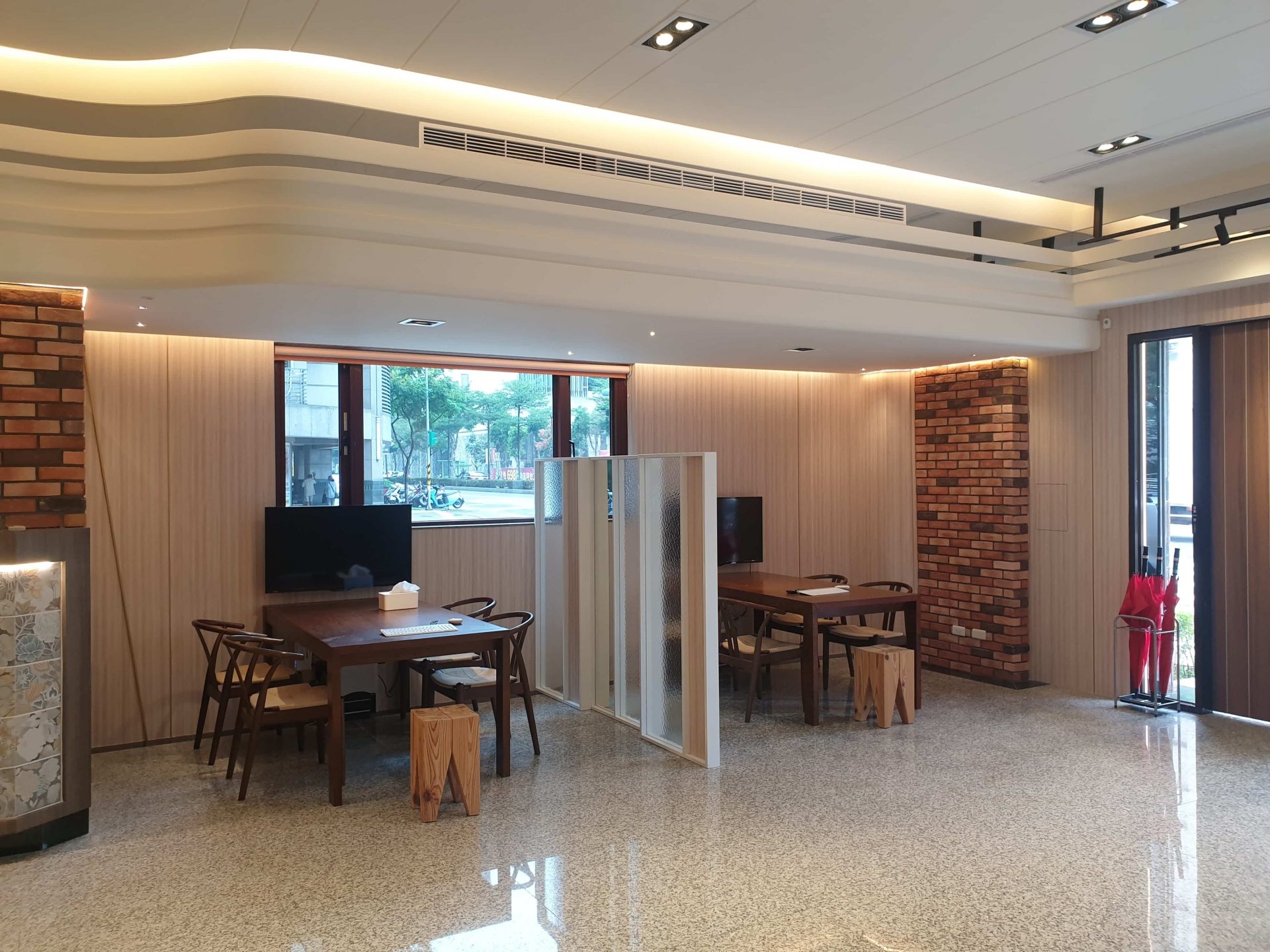 Jiuyang Huashang Reception Center (Silk Road Advertising)